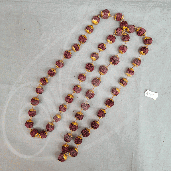 RO0009 Ruthracham Malai 54 Beads